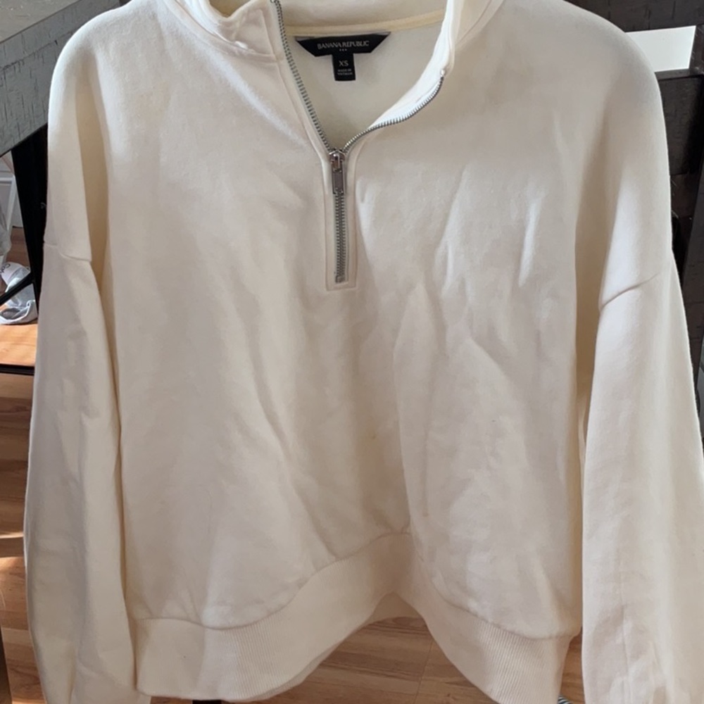 Banana Republic crewneck size xs